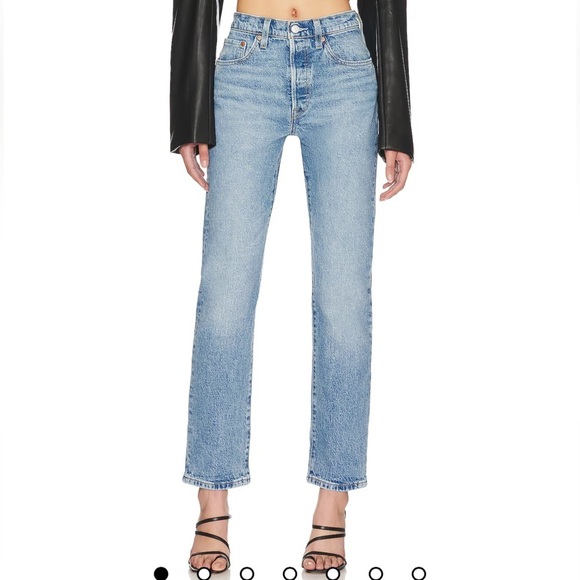 Levi's Premium 501 Straight Jeans in Hollow Days Medium Wash Size 28 L 32" - Picture 3 of 14